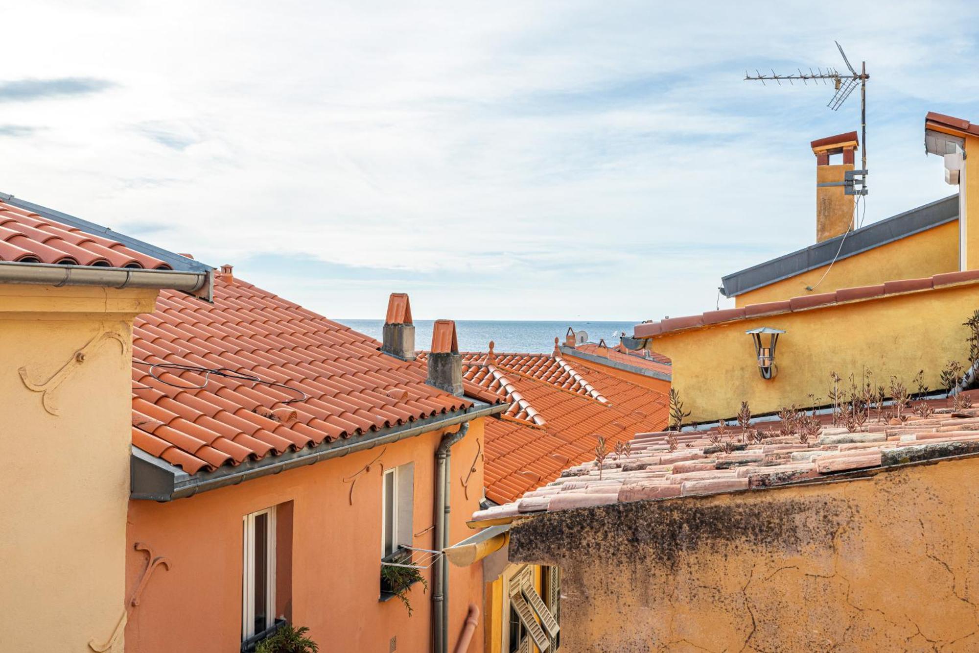 Le Bougainvillier Menton Vieille Ville Esterno foto